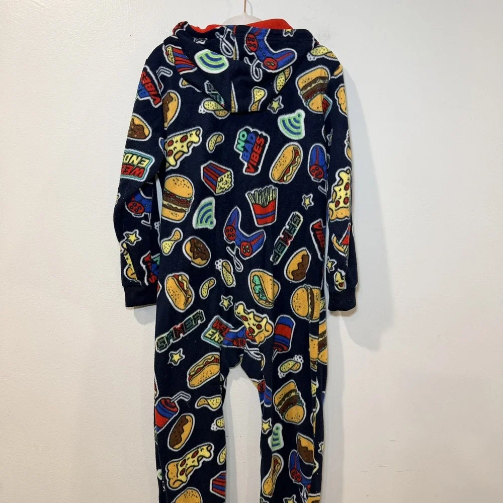 Boys One Piece Pajamas size M 7/8 Brand Children's Place - Fast Food Graphics